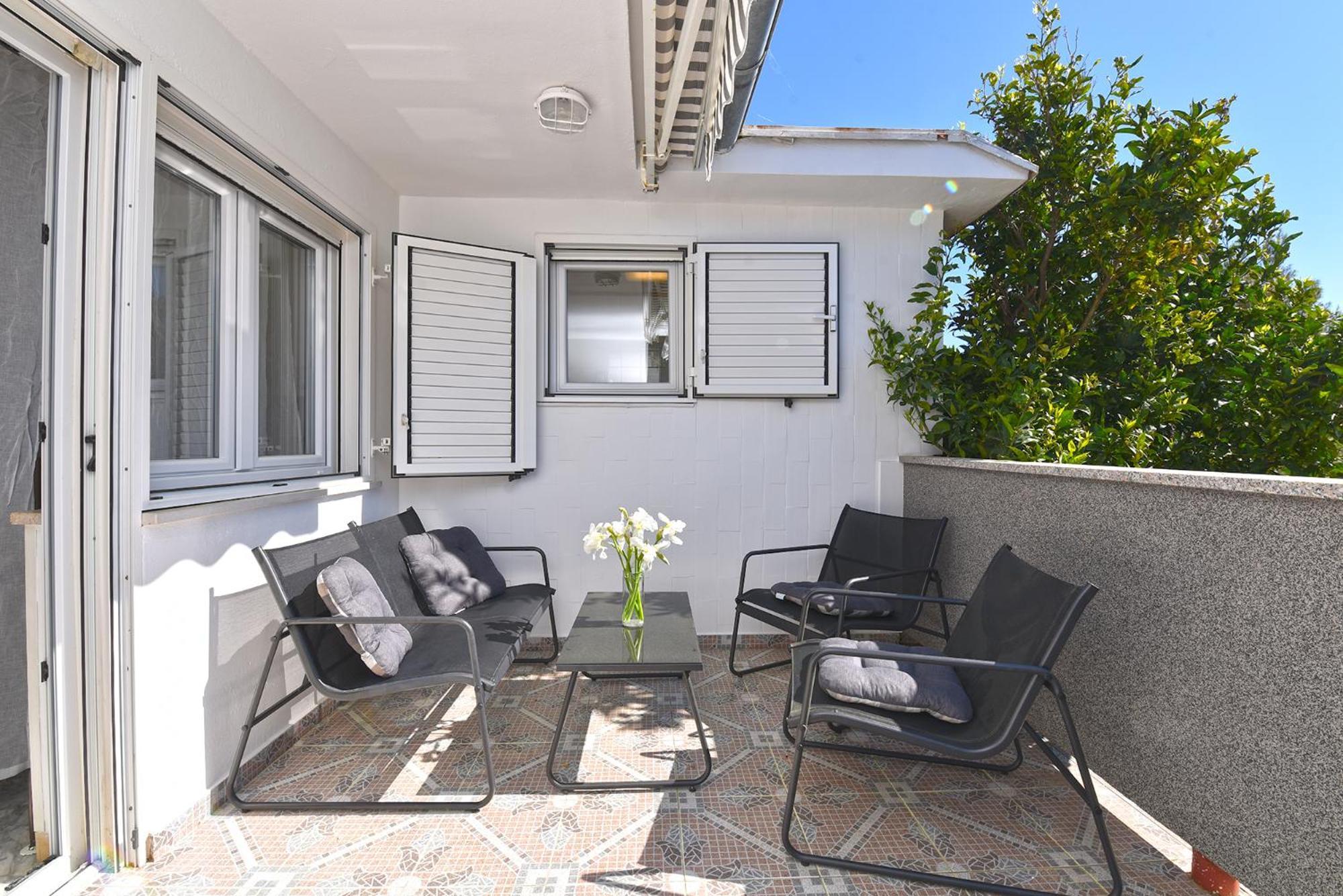 Apartments Vlasta 1410 Premantura Bagian luar foto