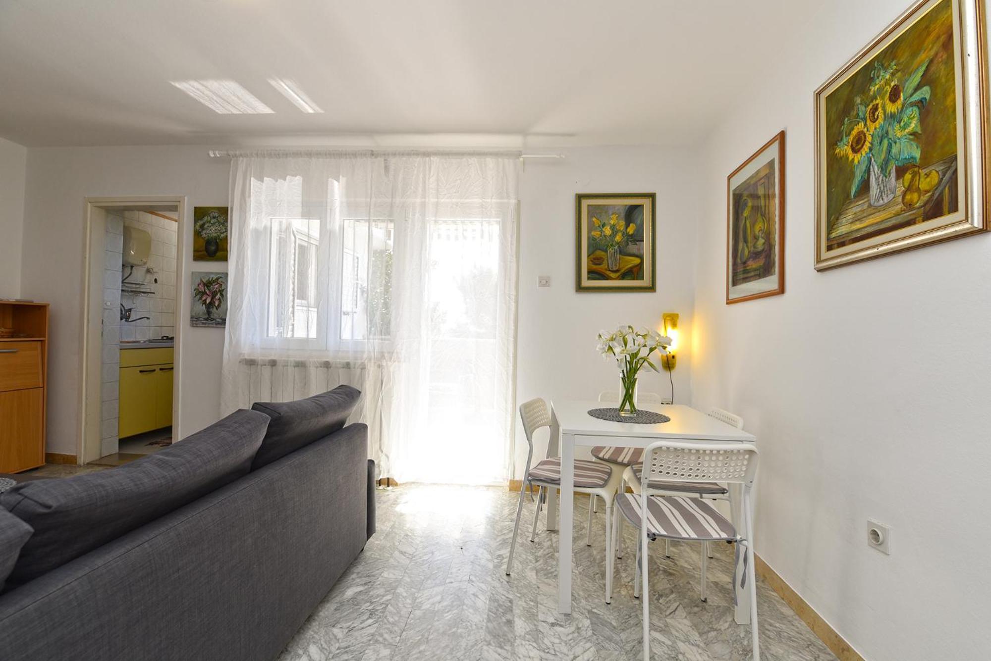 Apartments Vlasta 1410 Premantura Bagian luar foto
