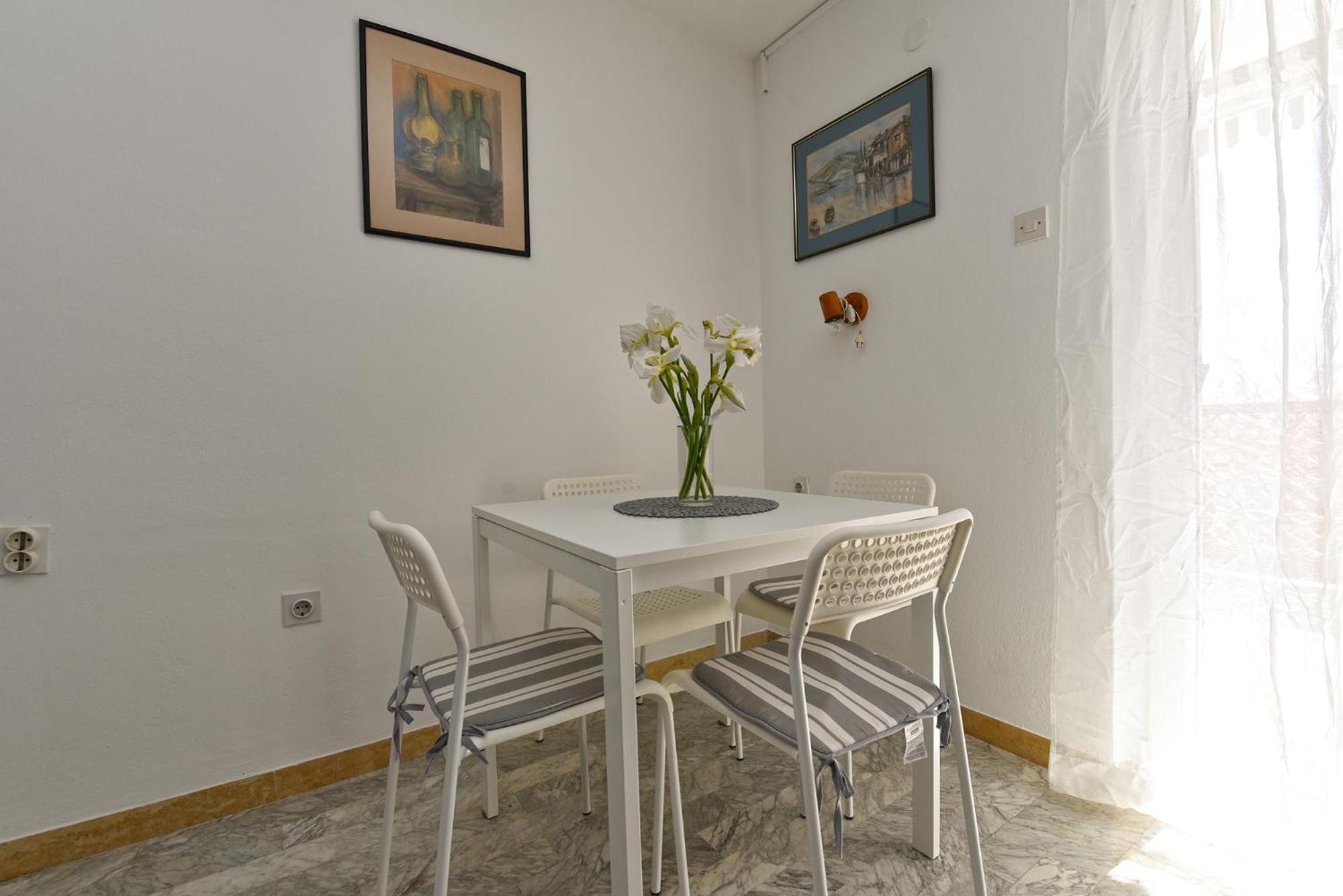 Apartments Vlasta 1410 Premantura Bagian luar foto